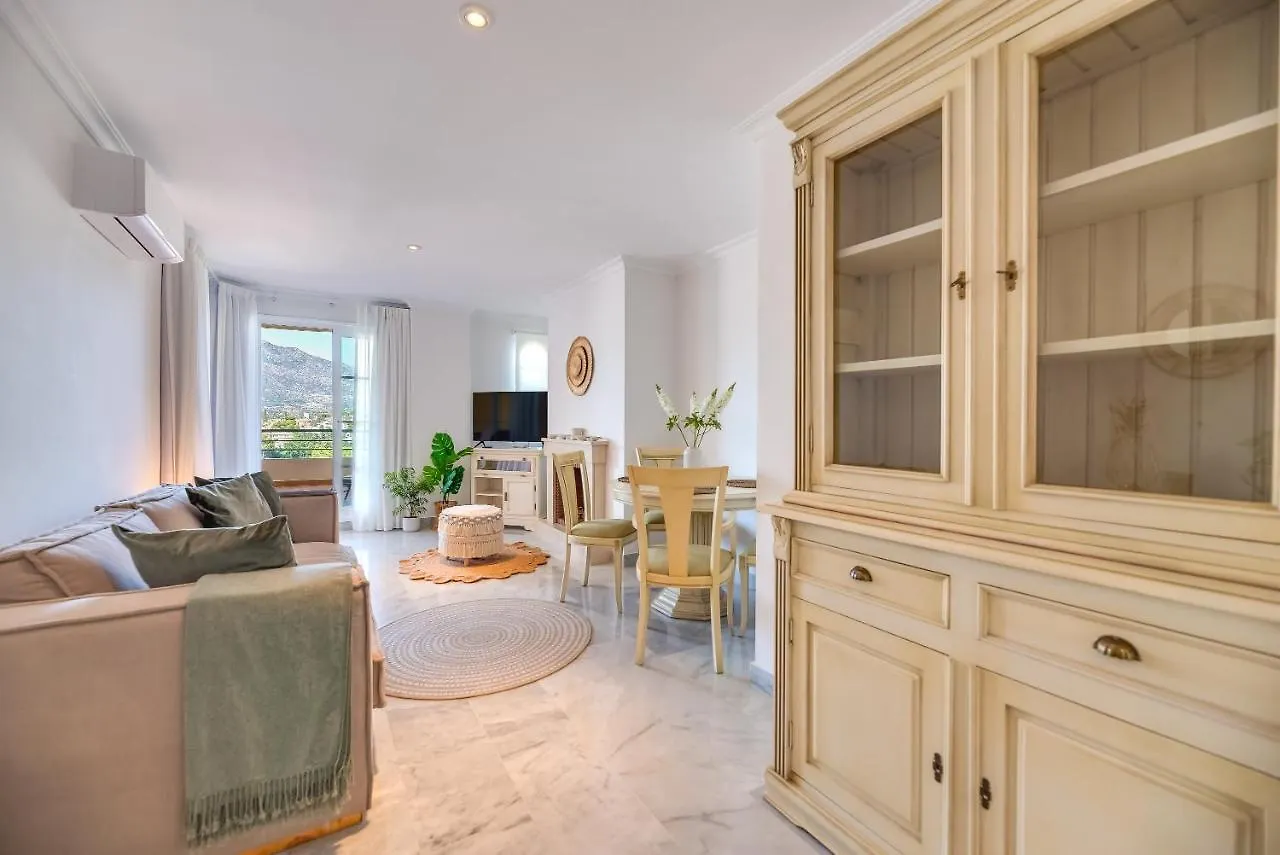 Ferienwohnung Senorio De Aloha In Puerto Banus Marbella Spanien