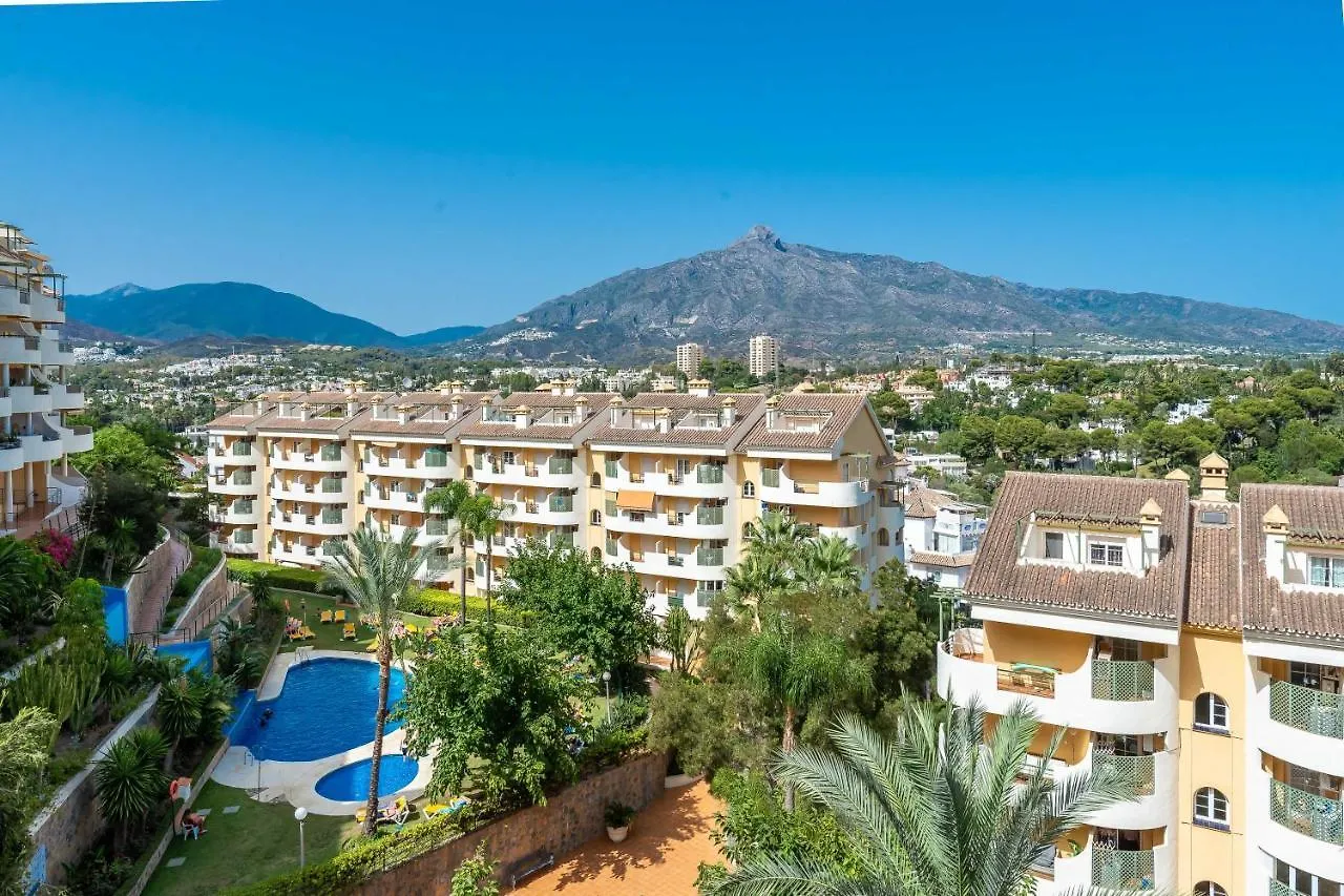 Ferienwohnung Senorio De Aloha In Puerto Banus Marbella Apartment